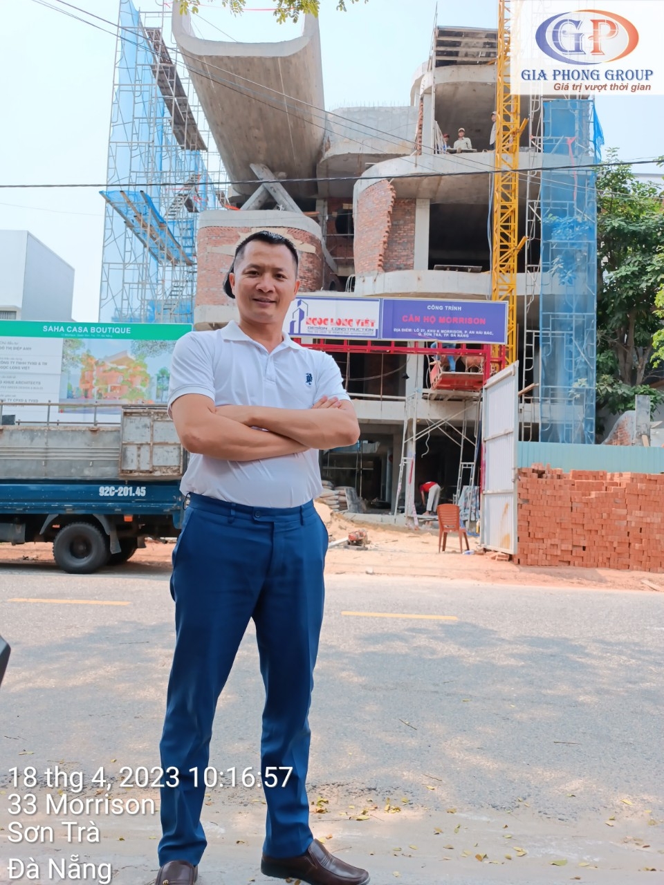 Toàn cảnh công trình hồ bơi vách kính tại Đà Nẵng